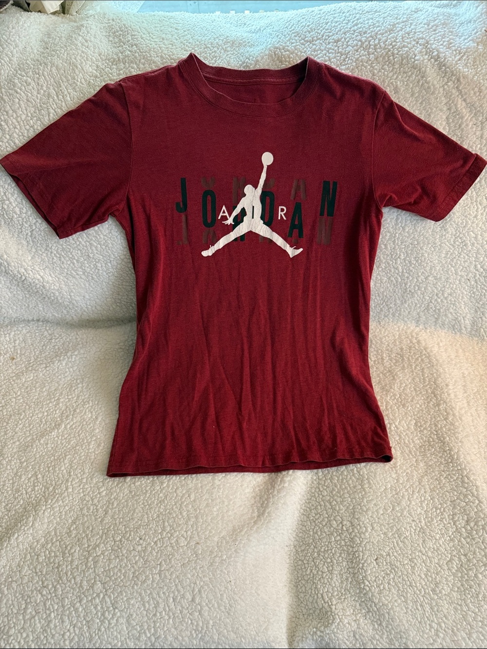 Jordan Short-Sleeve Graphic Tee in Burgundy with White Jumpman